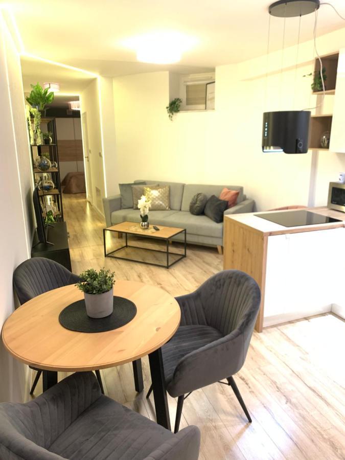 Moderno Apartament Краков Экстерьер фото